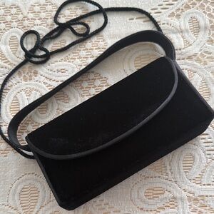 Preston & York Elegant Black Velvet look Clutch